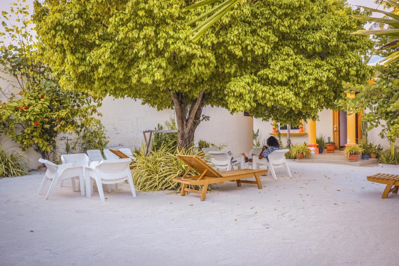 Summer Vibes Beach Front Rasdhoo Kültér fotó
